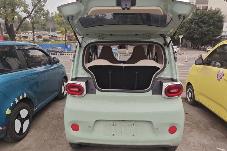 Used Wuling Hongguang MINIEV 2024 3rd Generation 215km Advanced Version
