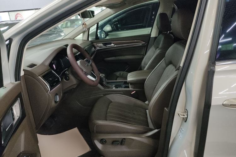 Used Volkswagen Viloran 2020 330TSI Luxury Edition