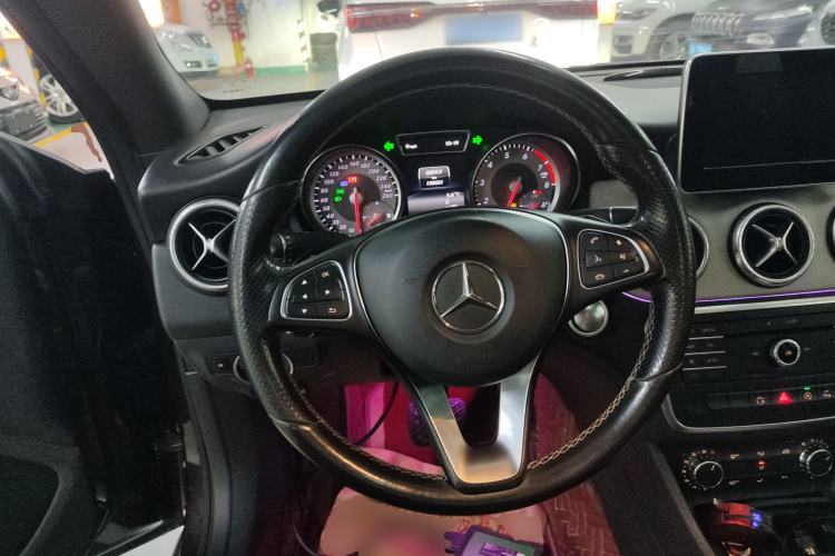 Used Mercedes-Benz CLA 2015 CLA 200
