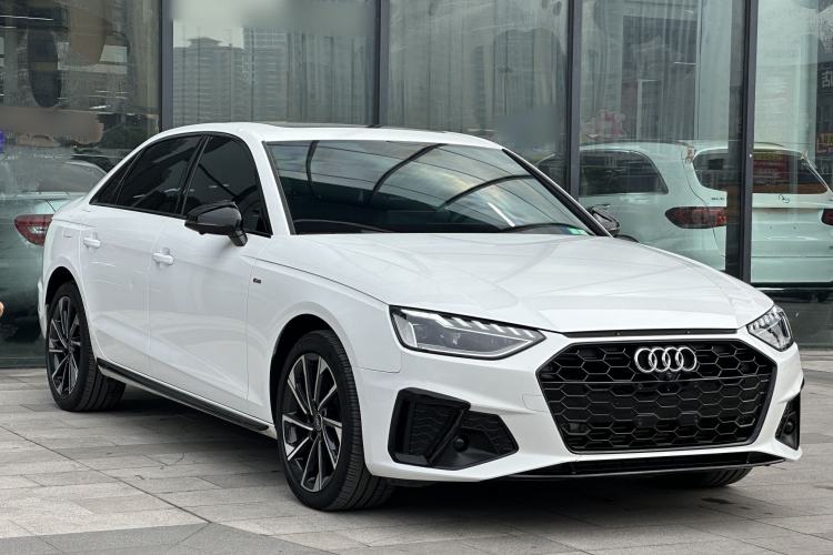 Used Audi A4L 2023 40 TFSI Luxury Dynamic Model
