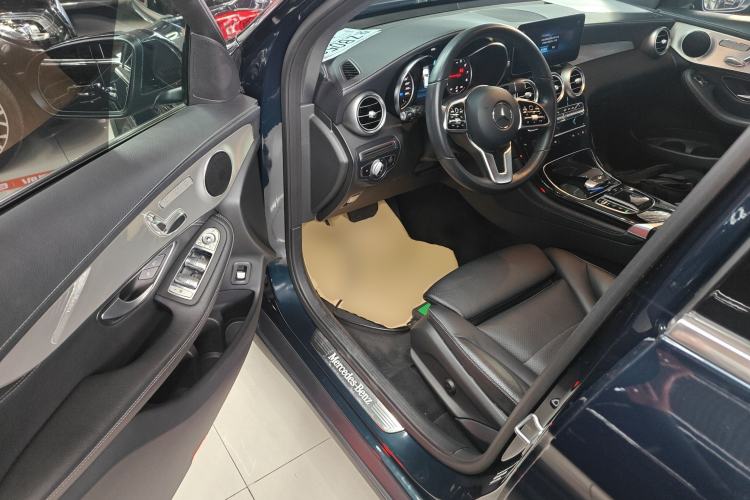 Used Mercedes-Benz GLC 2020 GLC 260 L 4MATIC Dynamic Model
