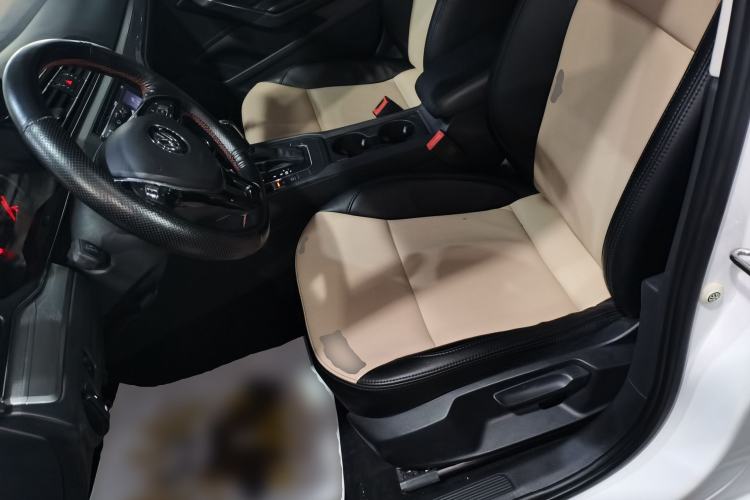 Used Volkswagen Lamando 2019 230TSI DSG Fashion Edition China VI
