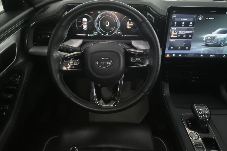 Used GAC Trumpchi GS8 2022 Dual-Engine Series 2.0TM Two-Wheel Drive Prestige Edition (7 Seats)
