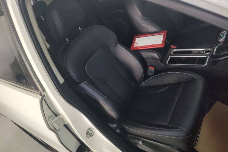 Used Haval M6 2021 PLUS 1.5T DCT Luxury Smart Connectivity Model
