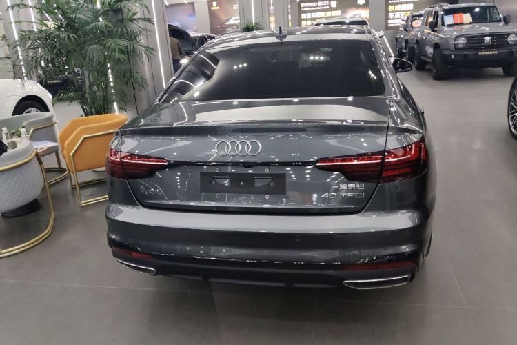 Used Audi A4L 2022 40 TFSI Luxury Dynamic Model
