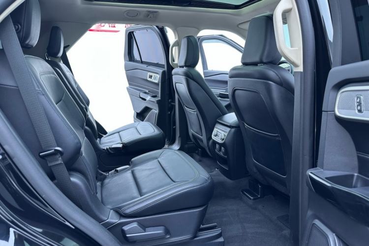 Used Ford Explorer 2020 EcoBoost 285 4x4 Titanium Edition 6 Seats