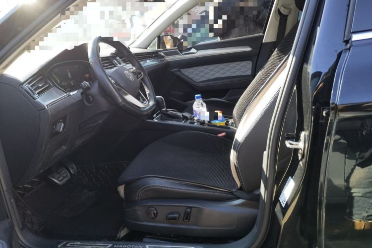 Used Volkswagen Magotan 2023 2 Million Units Limited Edition 330TSI DSG Leading Version
