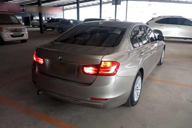 Used BMW 3 Series 2015 316Li Fashion Model
