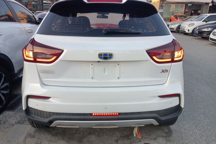 Used Geely Auto Vision X3 2019 Upgraded Model 1.5L CVT Prestige Version
