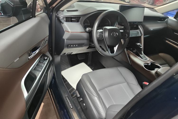 Used Toyota Harrier 2022 Dual-Engine 2.5L CVT Four-Wheel Drive Luxury Edition
