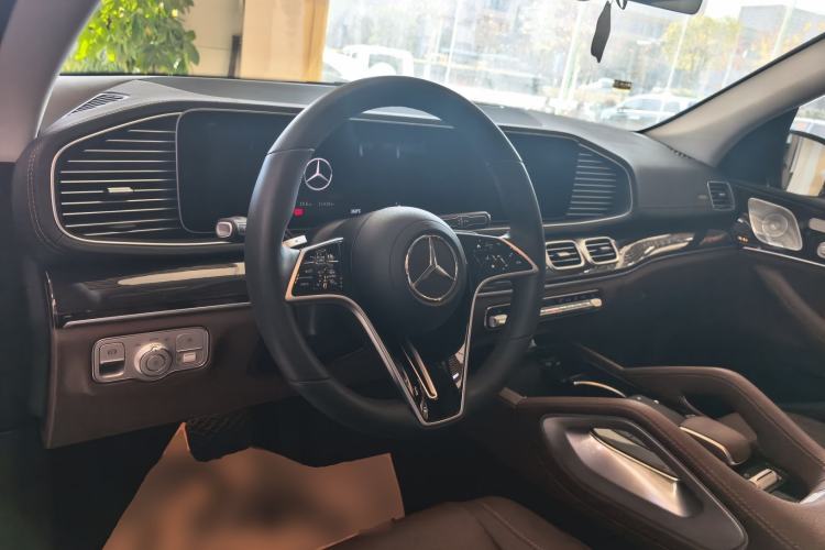 Used Mercedes-Benz GLE 2024 Refreshed GLE 350 4MATIC Stylish Edition
