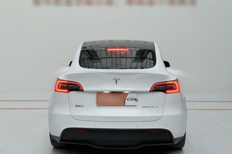 Used Tesla Model Y 2022 Rear-Wheel-Drive Version
