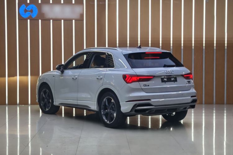 Used Audi Q3 2019 40 TFSI Fashion Dynamic Model
