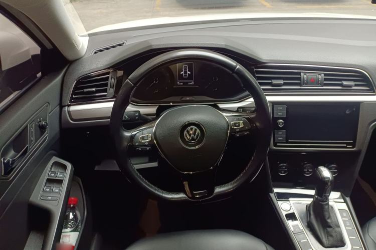 Used Volkswagen Lamando 2019 280TSI DSG Comfort Edition China VI standard
