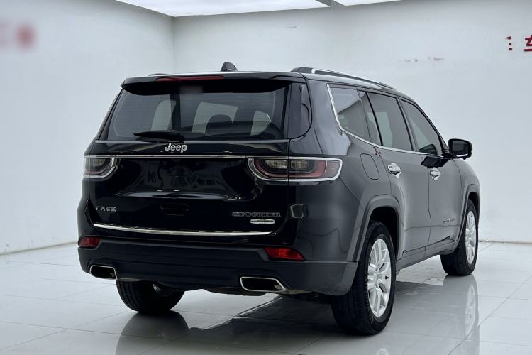 Used  Commander 2018 2.0T Two-Wheel Drive Enjoy Edition China V
