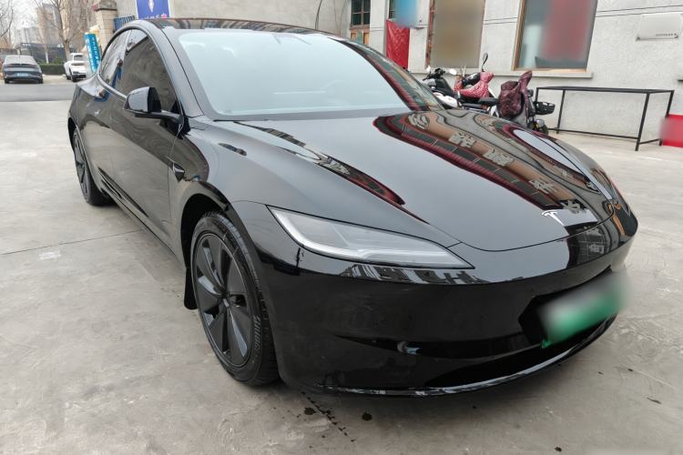 Used Tesla Model 3 2025 Rear-Wheel-Drive Version
