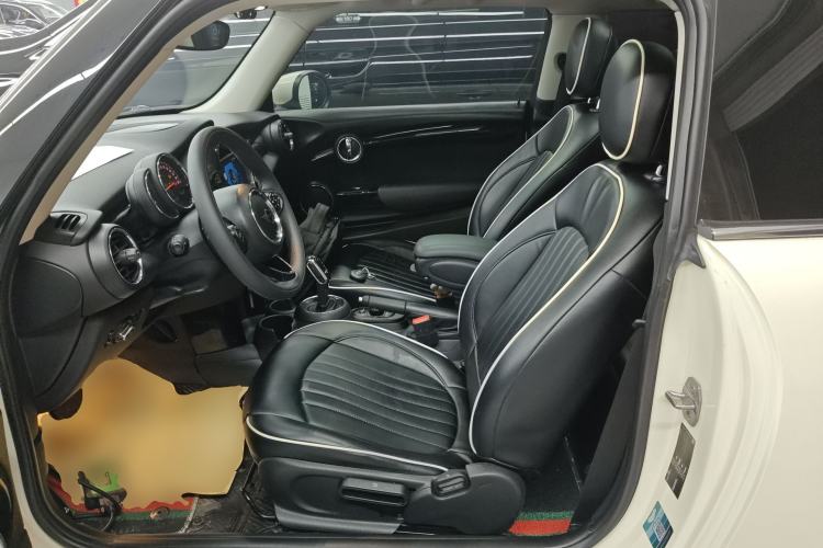 Used  MINI 2019 1.5T ONE PLUS
