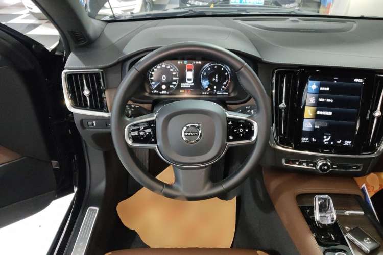 Used Volvo S90 2021 B5 Zhiyuan Luxury Edition
