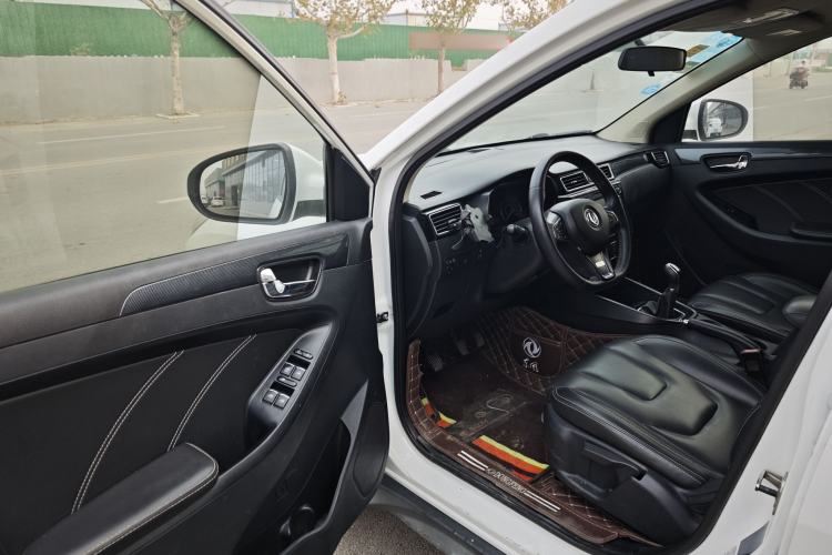 Used Dongfeng Fengon 580 2016 1.8L Manual Comfort Model
