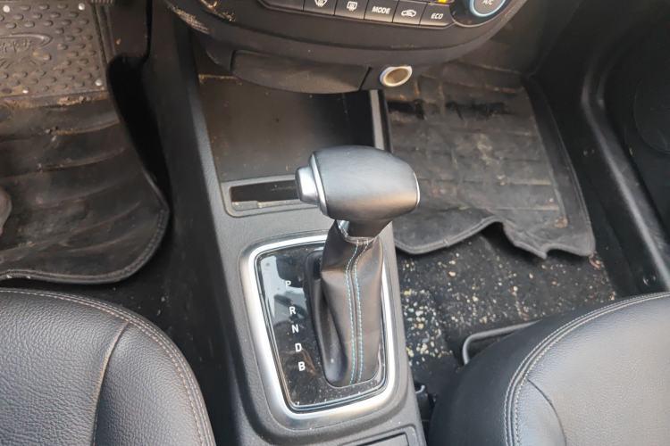 Used  300E 2017 Standard Model