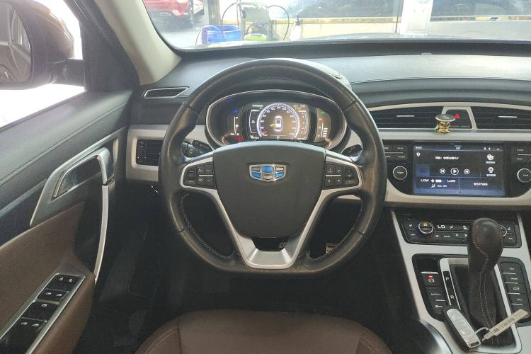 Used Geely Auto Emgrand X7 Sport 2016 1.8TD Automatic ZhiZun Version
