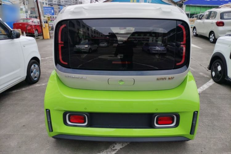 Used Baojun KiWi EV 2021 Artist Model Lithium Iron Phosphate
