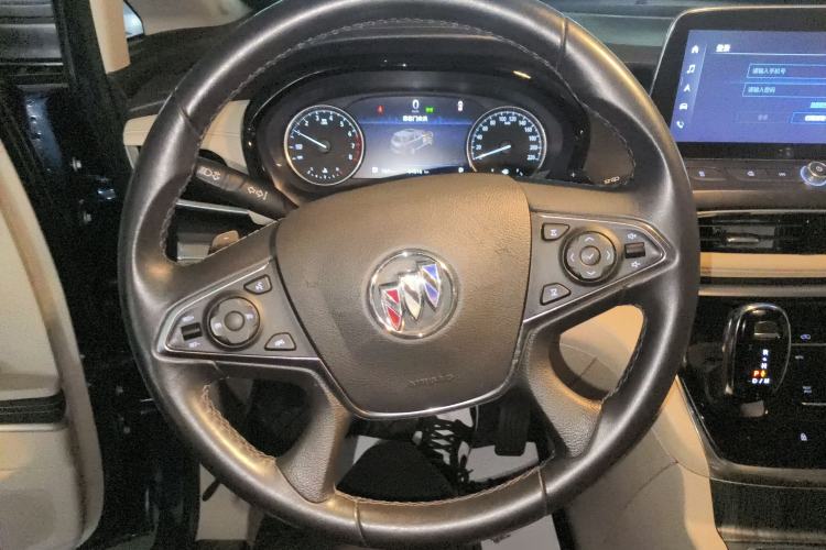 Used Buick GL8 2023 Facelifted Land Cruiser Executive Luxury Version
