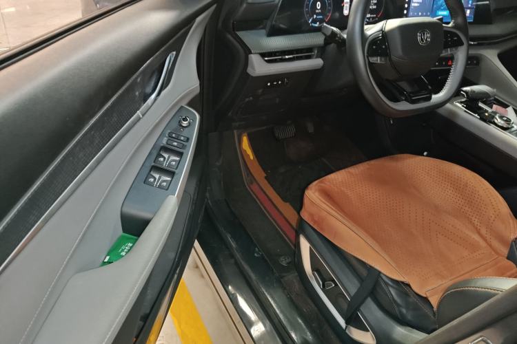 Used Changan CS75 PLUS 2022 2nd Generation 1.5T Automatic Prestige Version
