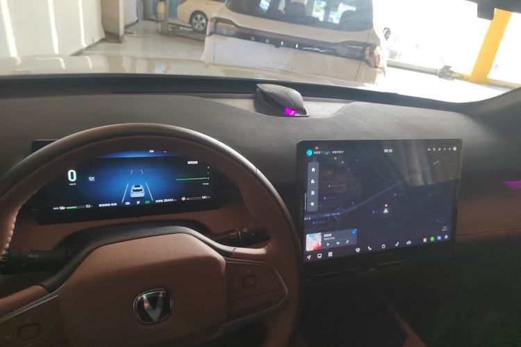 Used Changan UNI-Z New Energy 2024 Blue Whale Smart Electric iDD 125km Excellence Model
