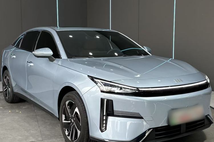 Used  L6 2025 EM-i 140km Starship Edition