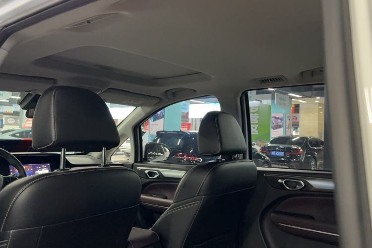 Used GAC Trumpchi M6 2023 PRO 270T DCT Luxury Edition
