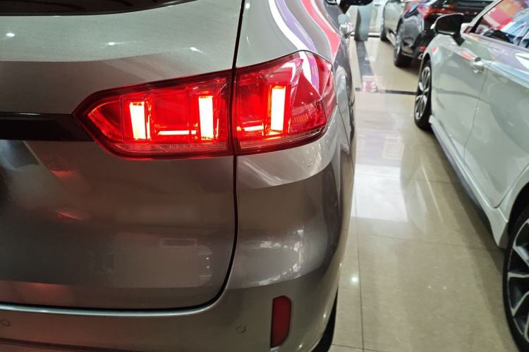 Used Wey VV5 2017 2.0T Flagship Edition