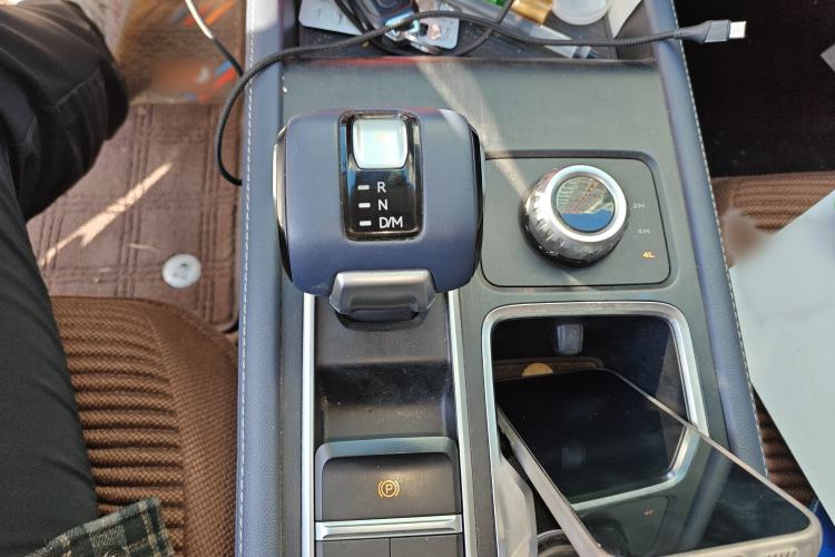 Used JMC DaDao 2023 All-Purpose Model 2.3T Diesel Manual 4x4 Standard-Wheel Comfort Edition
