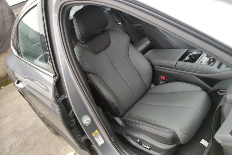 Used BYD Qin L 2025 DM-i Smart Drive 120KM Superior Model
