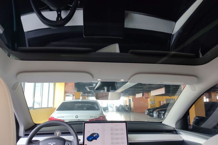 Used Tesla Model Y 2021 Long-Range All-Wheel-Drive Version