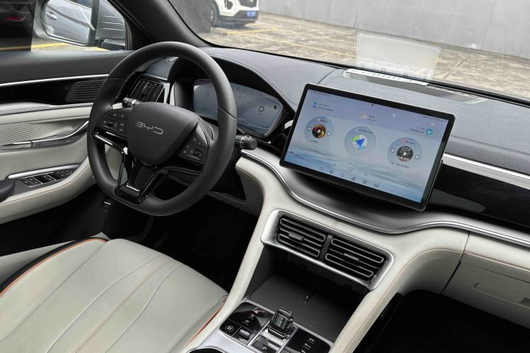 Used BYD Song PLUS New Energy 2024 HONOR Edition DM-i 110km Flagship Model
