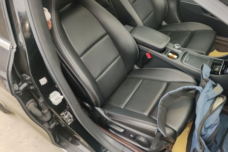 Used Mercedes-Benz GLA 2017 GLA 200 Fashion Model
