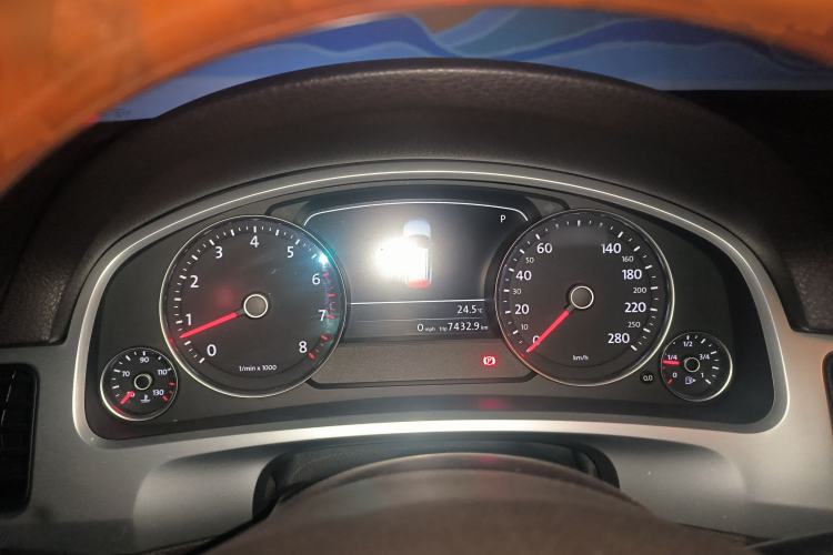 Used Volkswagen Touareg 2011 3.0 TSI High-End Version
