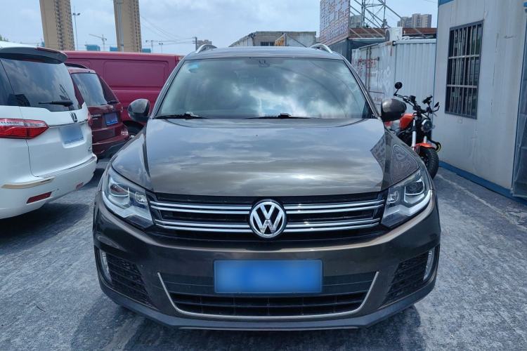 Used Volkswagen Tiguan 2015 1.8TSI Automatic All-Wheel-Drive Luxury Model
