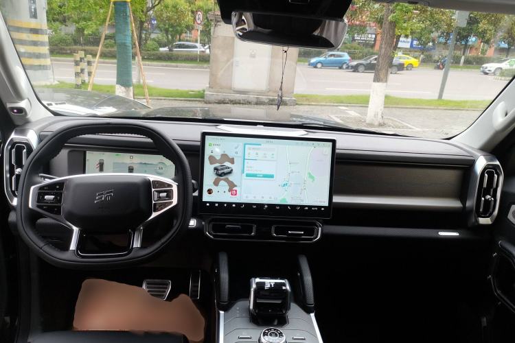 Used Jetour Traveler 2025 2.0TD XWD Conquer Extended Version 7 Seats
