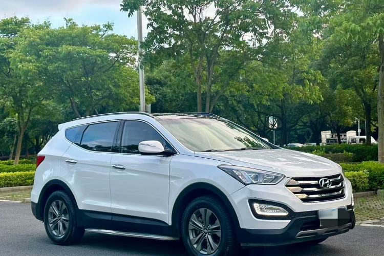 Used Hyundai Santa Fe 2013 2.4L Automatic Two-Wheel Drive Smart Version
