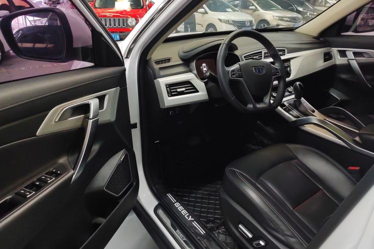 Used Geely Auto Emgrand X7 Sport 2018 1.8TD Automatic Two-Wheel Drive Smart Connect 4G Internet Edition
