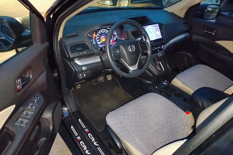 Used Honda CR-V 2016 2.0L Two-Wheel Drive Classic Edition
