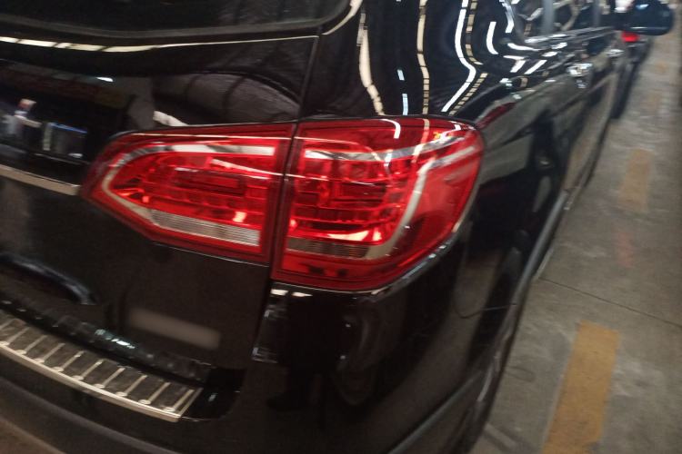 Used Haval H6 2015 Revised Version Sport Edition 1.5T Manual Transmission Two-Wheel Drive Elite Grade
