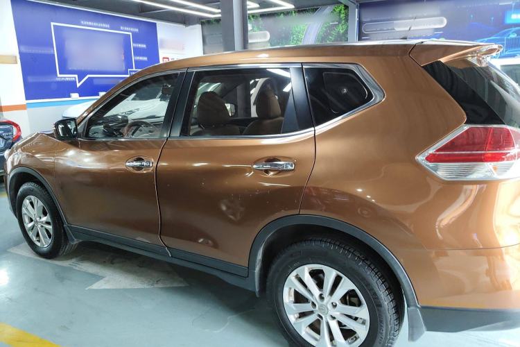 Used Nissan X-Trail 2016 2.0L CVT Smart Enjoyment Version 4WD
