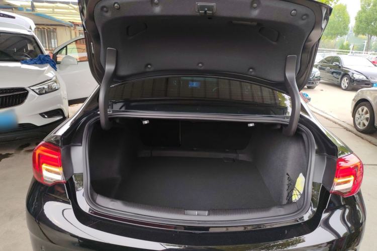 Used Buick Regal 2020 552T Luxury Version
