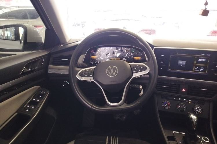 Used Volkswagen Bora 2023 1.5L Automatic Changer Limited Edition
