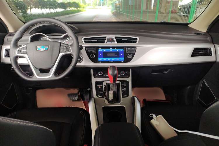 Used Geely Auto Emgrand X7 Sport 2016 1.8TD Automatic ZhiShang Model
