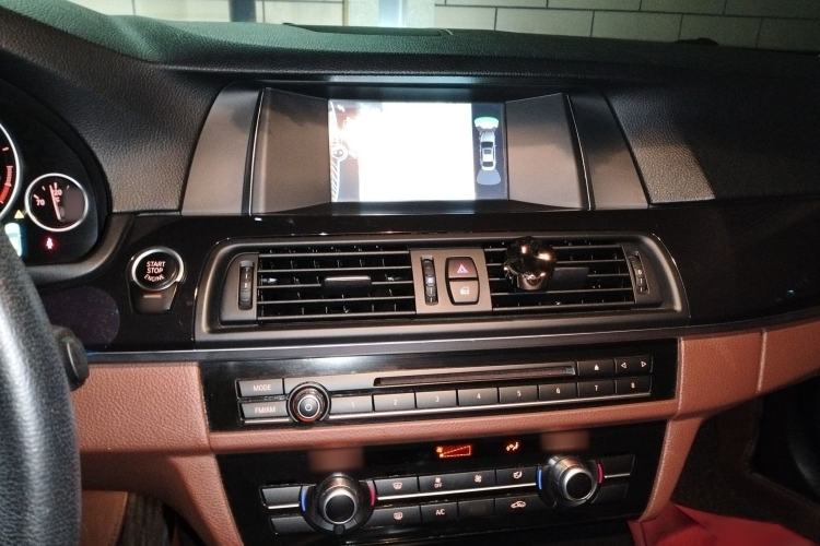 Used BMW 5 Series 2014 520Li Elegant Model