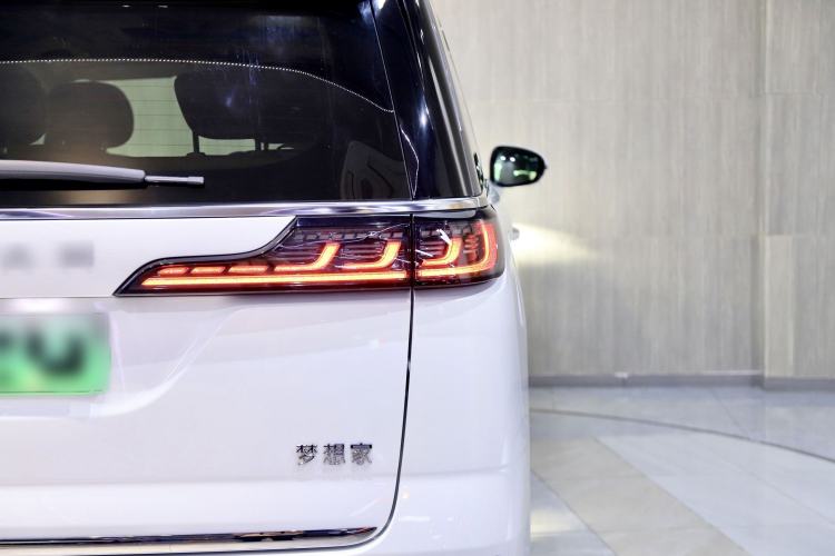 Used VOYAH Dream 2024 PHEV Ultra-Long Range Flagship Edition